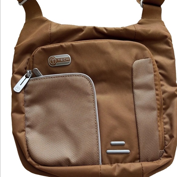 Vintage TUMIT-Tech Lightweight Nylon Flap Magnetic Closure Crossbody Shoulder - Picture 6 of 7